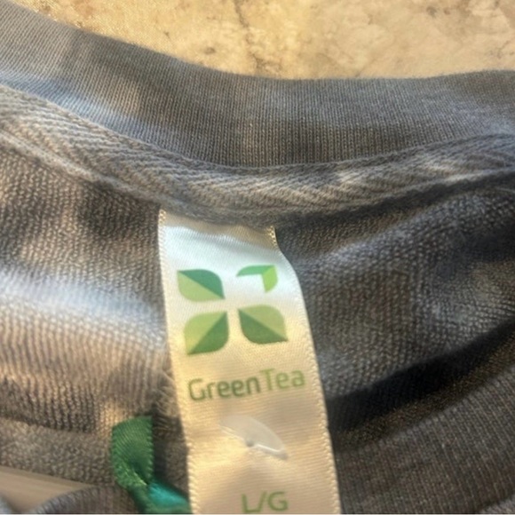 Womens Green Tea Greentea Tie Dye Sweatshirt Large NWT - Picture 4 of 11